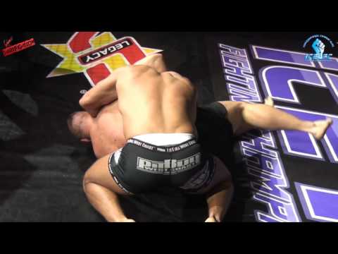 ICE FC9 - Andrew Bochorz Vs Artur Gluchowski