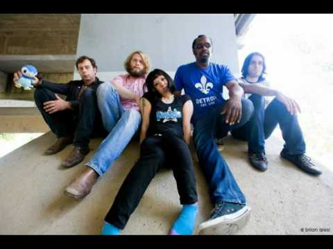 The dirtbombs - Cosmic Cars