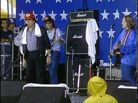 Willie Nelson & Roger Miller - Old Friends (Live at Farm Aid 1985)