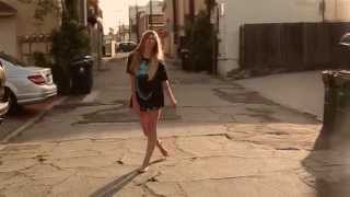 Dynamite - Penelope Austin Feat. Baro