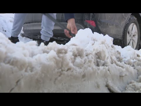 Digging out continues as Chicago rebounds from massive snowfall