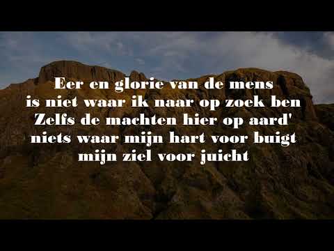 Opwekking met tekst 636 Alleen een God als U