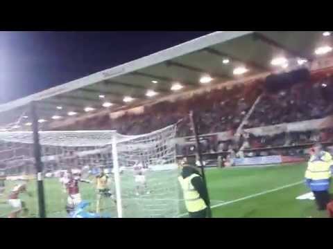 Swindon v Sheffield Utd Atmosphere Play Offs 2015