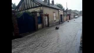 preview picture of video 'Inondation centre ville Nogent le roi'
