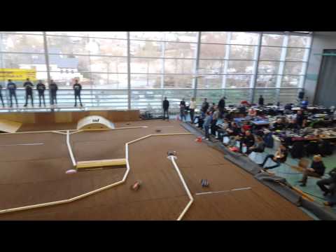 2. A Finale 4WD modified Leonberg