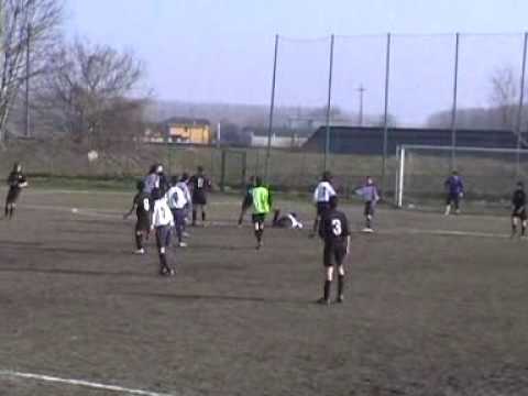 CASALE CALCIO   giovanissimi 96  gozzano casale video.WMV