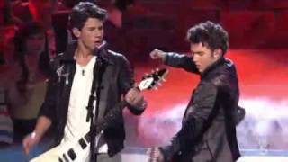 Jonas Brothers - World War III - Live at the Teen Choice Awards 2009 (TCAs 09)