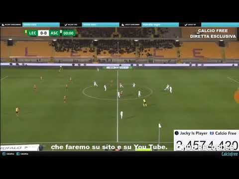 Lecce - Ascoli Scavone perde i sensi dopo uno scontro con Beretta