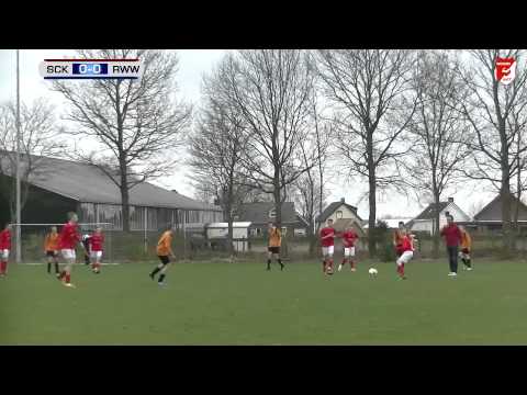 Voetbalwedstrijd SC Kruisland C1g - Rood-Wit C2