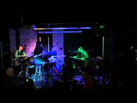 Conscious Jazz Quartet - Somewhere Over The Rainbow - Salvatore Lombardo Drummer - Live 31.01.2015