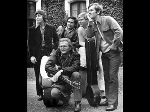 The New Kingston Trio - The World Needs A Melody