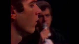 Peter Gabriel  - Mother of Violence (live &#39;78 footage, dubbed with original studio recordings)