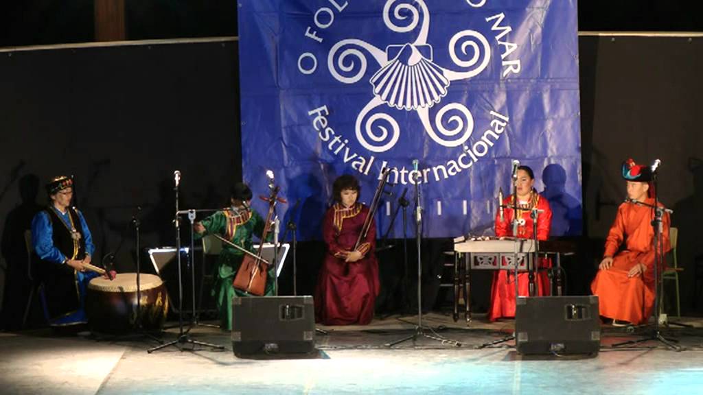 Buryat folk song: Gorlovoe penie (Throat Singing)