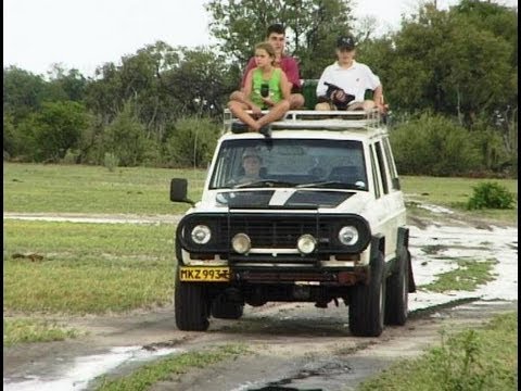 Khwai Camp, North Gate Moremi. Botswana. Travel guide.