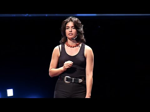 Así aprendí a abrazar la belleza de la imperfección | Daniela Plascencia | TEDxPitic