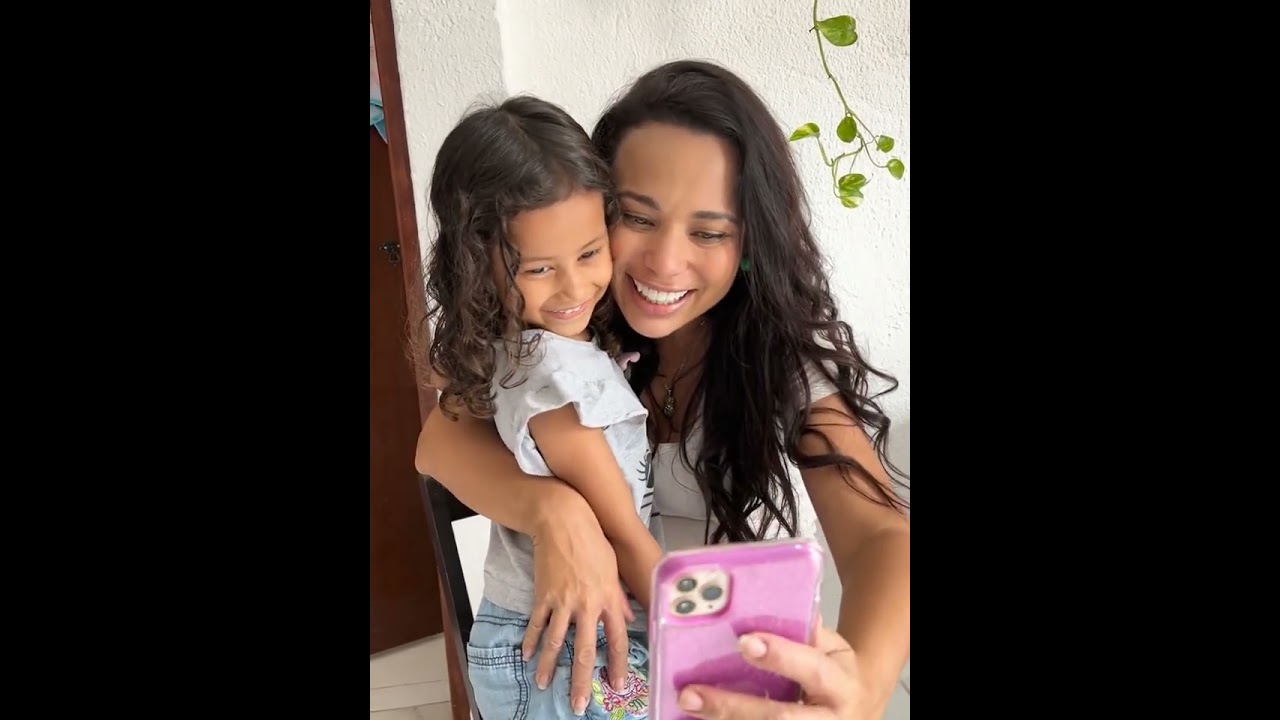 Mãe deixa filha s0zinh@ olha no que deu