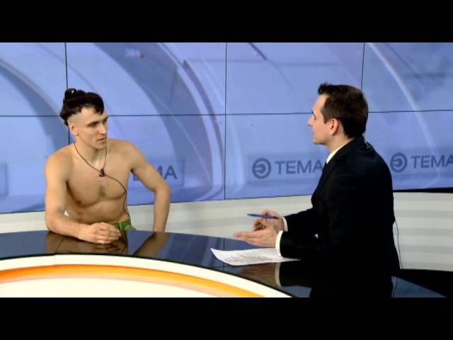 Татарстанский сыроед ходит босиком по снегу (видео)