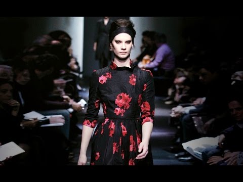 Prada | Fall Winter 2005/2006 Full Show | Exclusive