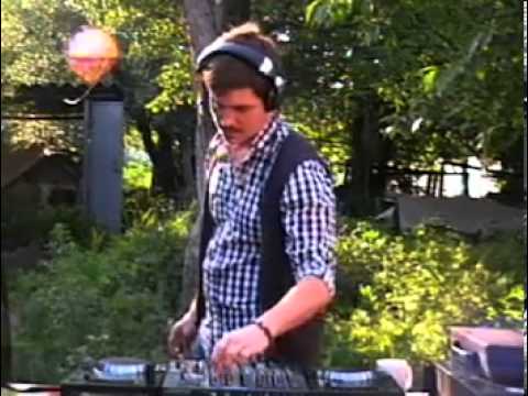 Free Kinder - RTS.FM.050612