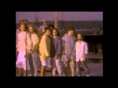 Carly Simon- Coming Around Again/ Itsy Bitsy Spider... Bizarre