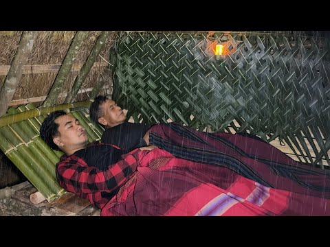 3 Days Father & Son Build Bushcraft Shelter in Heavy Rain Using Wood and Wild Grass‼️
