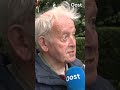Hennie maakt houten windmolentjes voor in de tuin: "Heb er nog één te koop staan" | RTV Oost