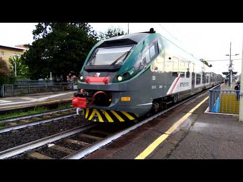 ETR425 032+025, E464 012+7 piano ribassato Trenord - Milano Greco - 25/07/2023