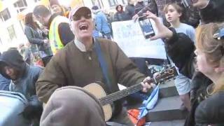 Loudon Wainwright III visits Occupy Wall Street - Dead Skunk