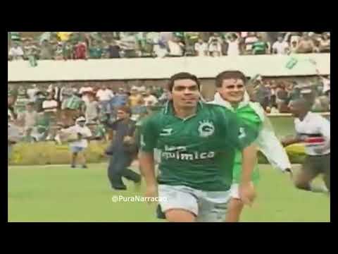 Fernandão golaço de bicicleta pelo Goiás em 1999 Narração de Edson Rodrigues