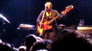 Meshell Ndegeocello performs &quot;Outside Your Door&quot;