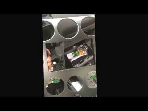 INSTALACION ESTEREO MAZDA 6 2005