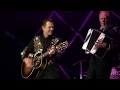 Chris Isaak"Pretty Girls Don't Cry" LIVE Paso Robles, CA
