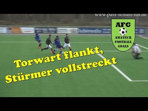 Torwart flankt, schön vollstreckt