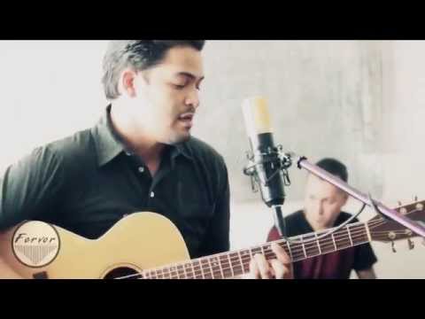 Fayuca - Tricky Sneaky Sleeves (Acoustic @ Bombshelter Sessions)