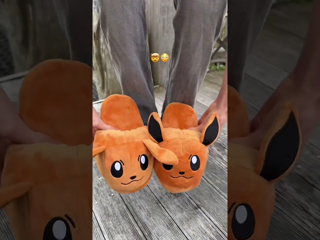 Vídeo relacionado con Pokemon Sliders Boys Kids Pikachu Sandals Sandals Beach Shower Shoes Flip Flobs 34 EU