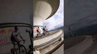 riding a view they said 👀