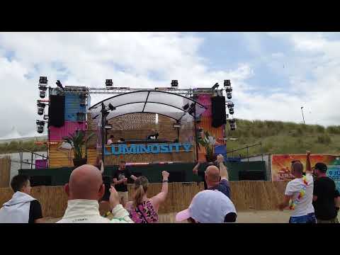Sam Mitcham @ Luminosity Beach Festival - Billy Hendrix - Body Shine