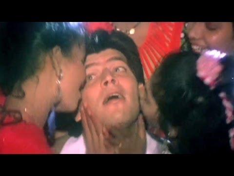 Poster gali gali mein gana