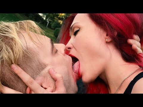 download lagu mp3 mp4 Alex Kiss, download lagu Alex Kiss gratis, unduh video klip Alex Kiss