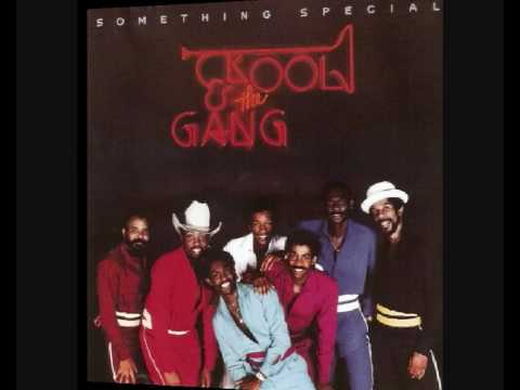 KOOL & THE GANG - STEPPIN OUT -  1981.wmv