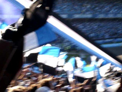 "com os bumbos da banda tricolor" Barra: Geral do Grêmio • Club: Grêmio • País: Brasil