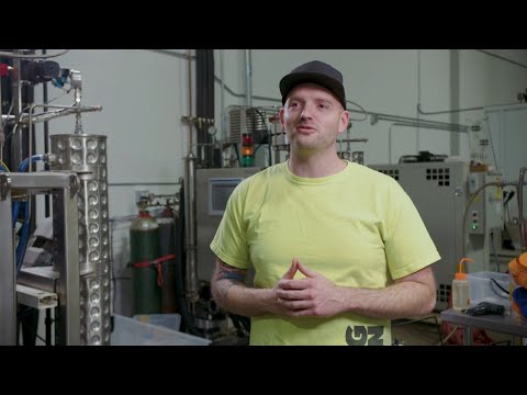 Cannabis Experts Weigh in: BHO vs CO2 vs Ethanol