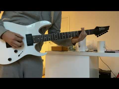 20 years playing #electricguitar to suck this much #Ibanez BOSS KATANA 100w