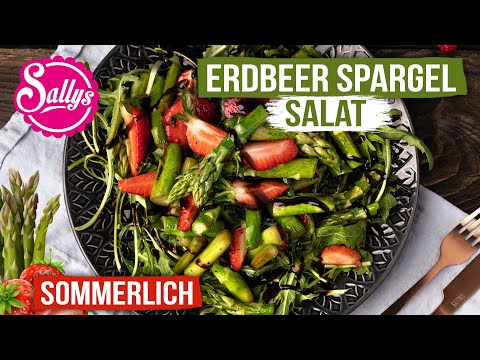 Erdbeer Spargel Salat / warmer grüner Spargel mit Rucola / Sallys Welt