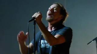 Pearl Jam &quot;Comatose&quot;  Wrigley 2   8/22/16 HD