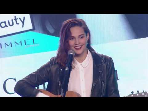 Camille Lou - Get Beauty Paris 2017