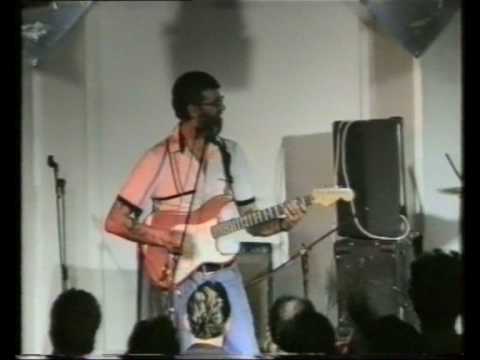 Tony CSA Vincent - Tear It Up (live)