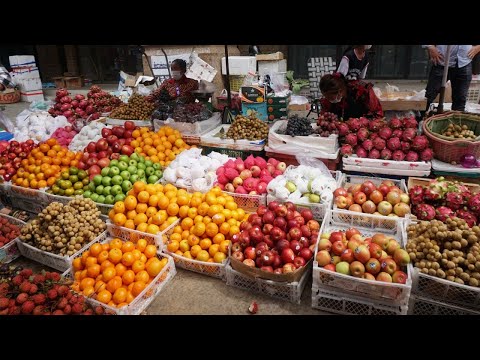 Morning Street Food at Phsa Boeng Trabek Plaza - Morning Market Scenes @Boeng Trabek Market