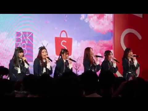 140618 BNK48 - ความทรงจำและคำอำลา งาน Exclusive Event BNK48 x Shopee @SHOW DC [FanCam]