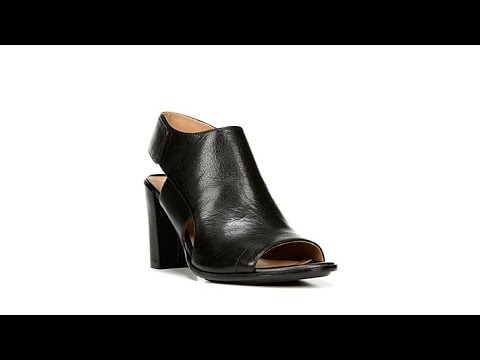 Naturalizer "Zahn" Block Heel OpenToe Sandal